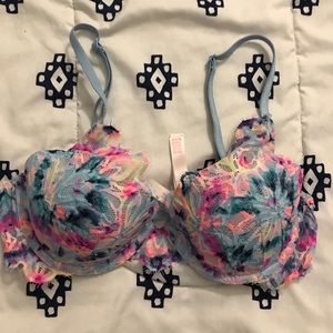 Pink Victoria Secret bras